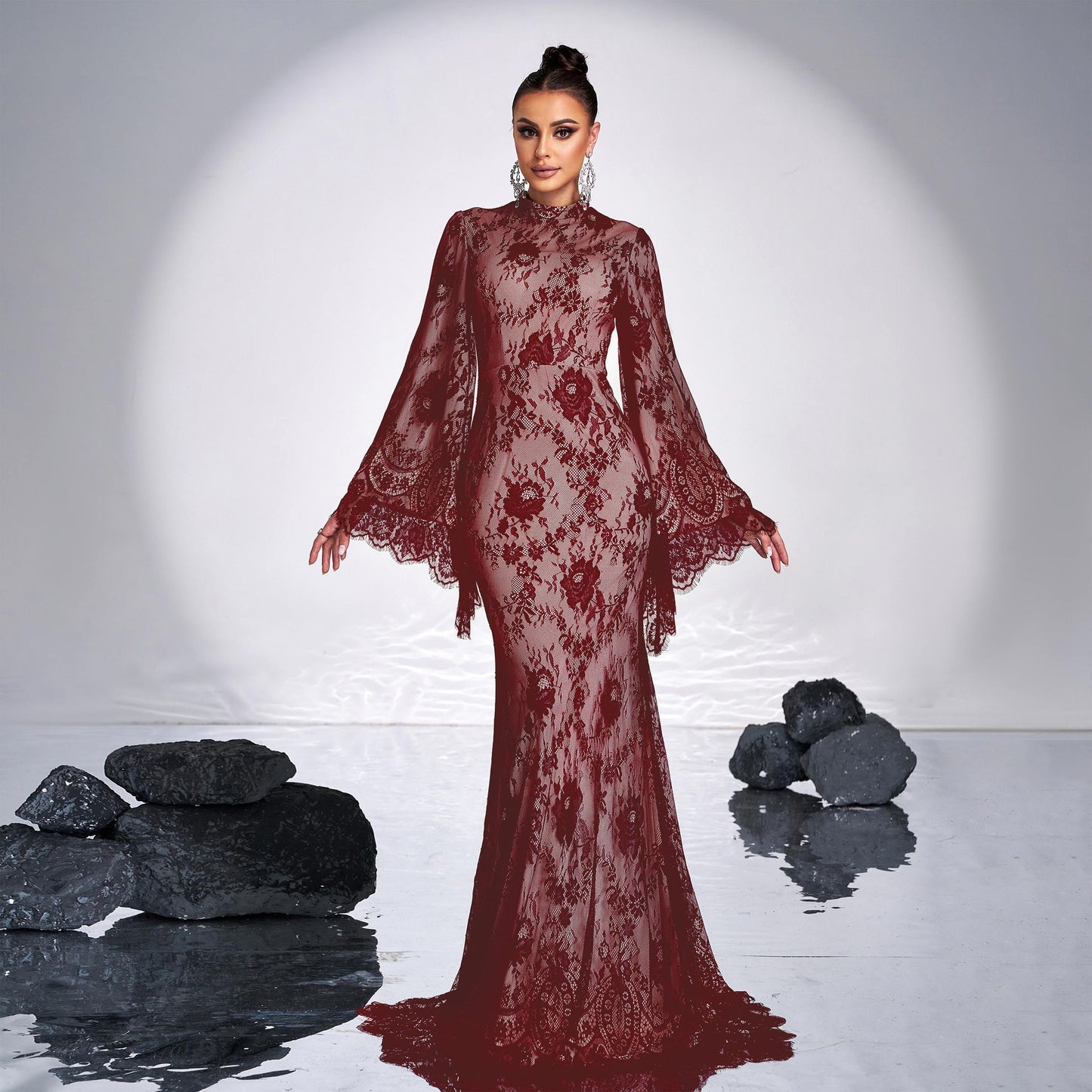 “Elegant Long Sleeve Lace Evening Dress – Round Neck Formal Banquet Gown”